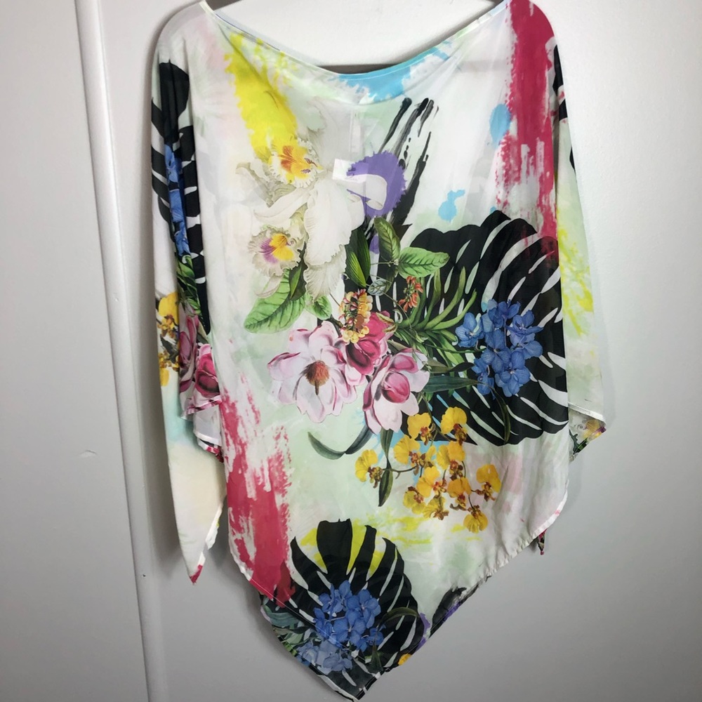 NWT Rappi Floral Cover-up Size M/L